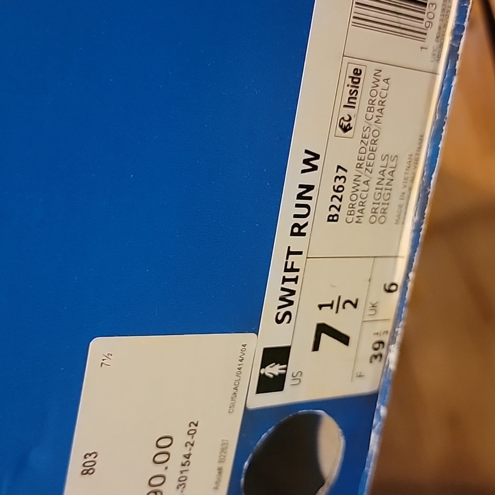 Adidas - Picture 6 of 7